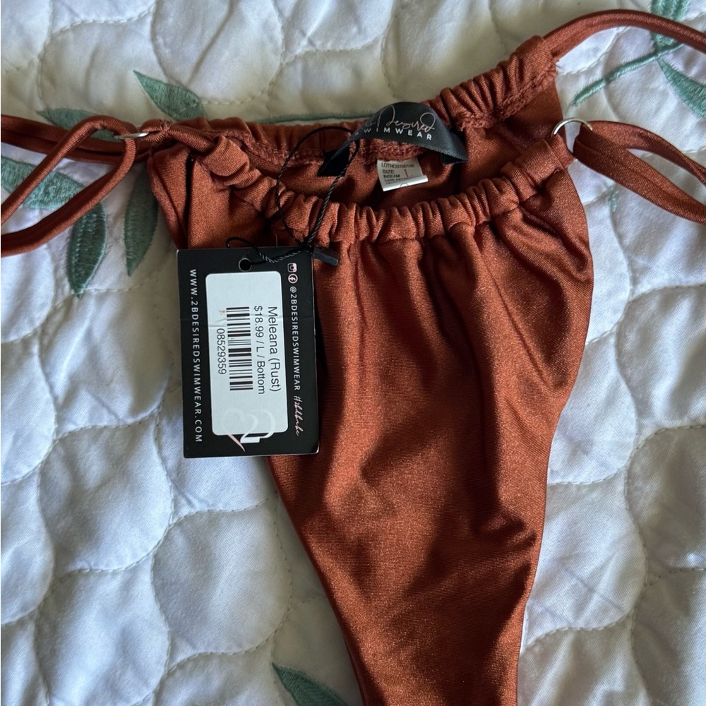 2BeDesired Rust Triangle Bikini Set - Picture 3 of 3